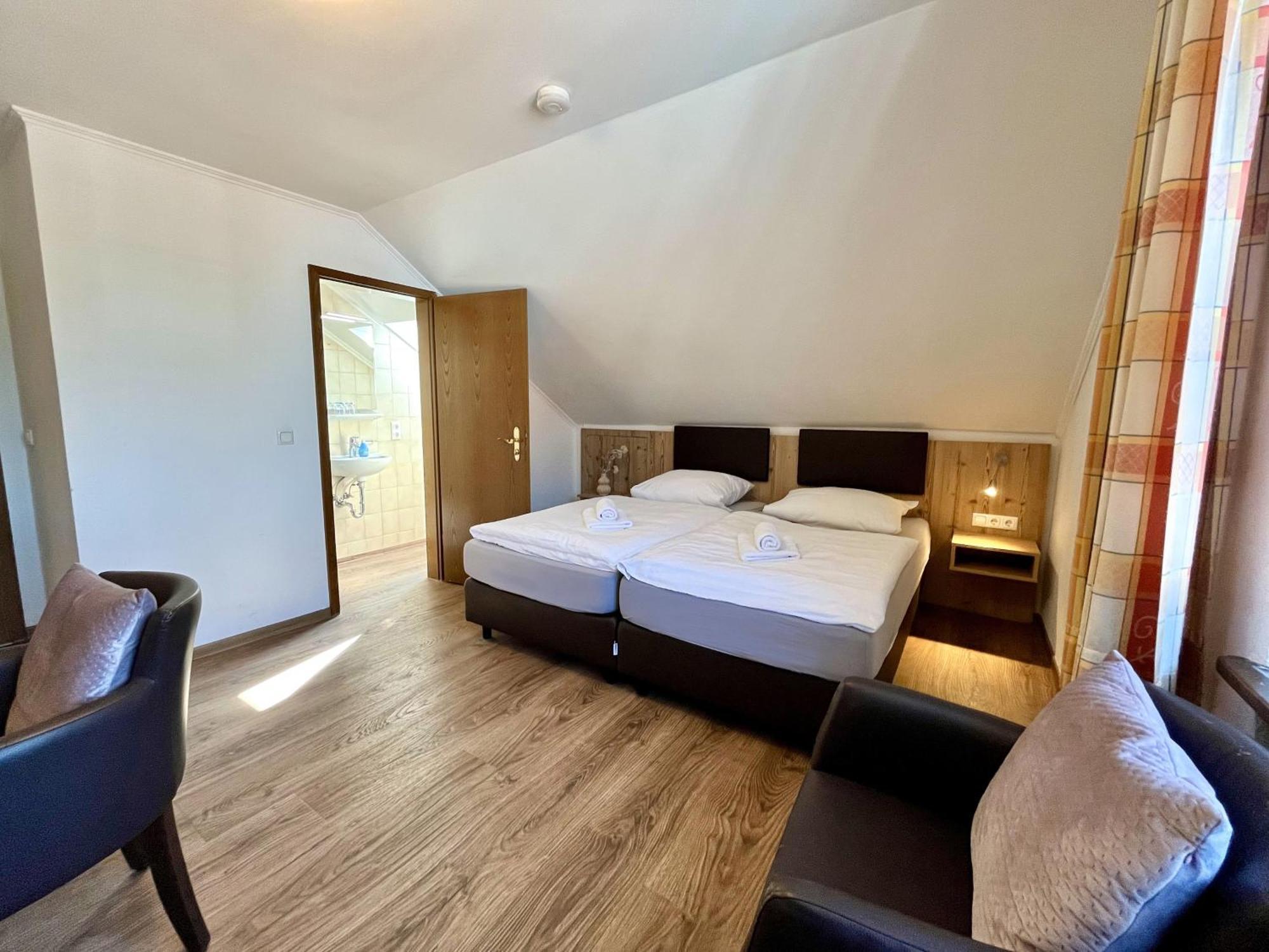 Gastwirtschaft & Hotel Doll Markt Indersdorf Zimmer foto