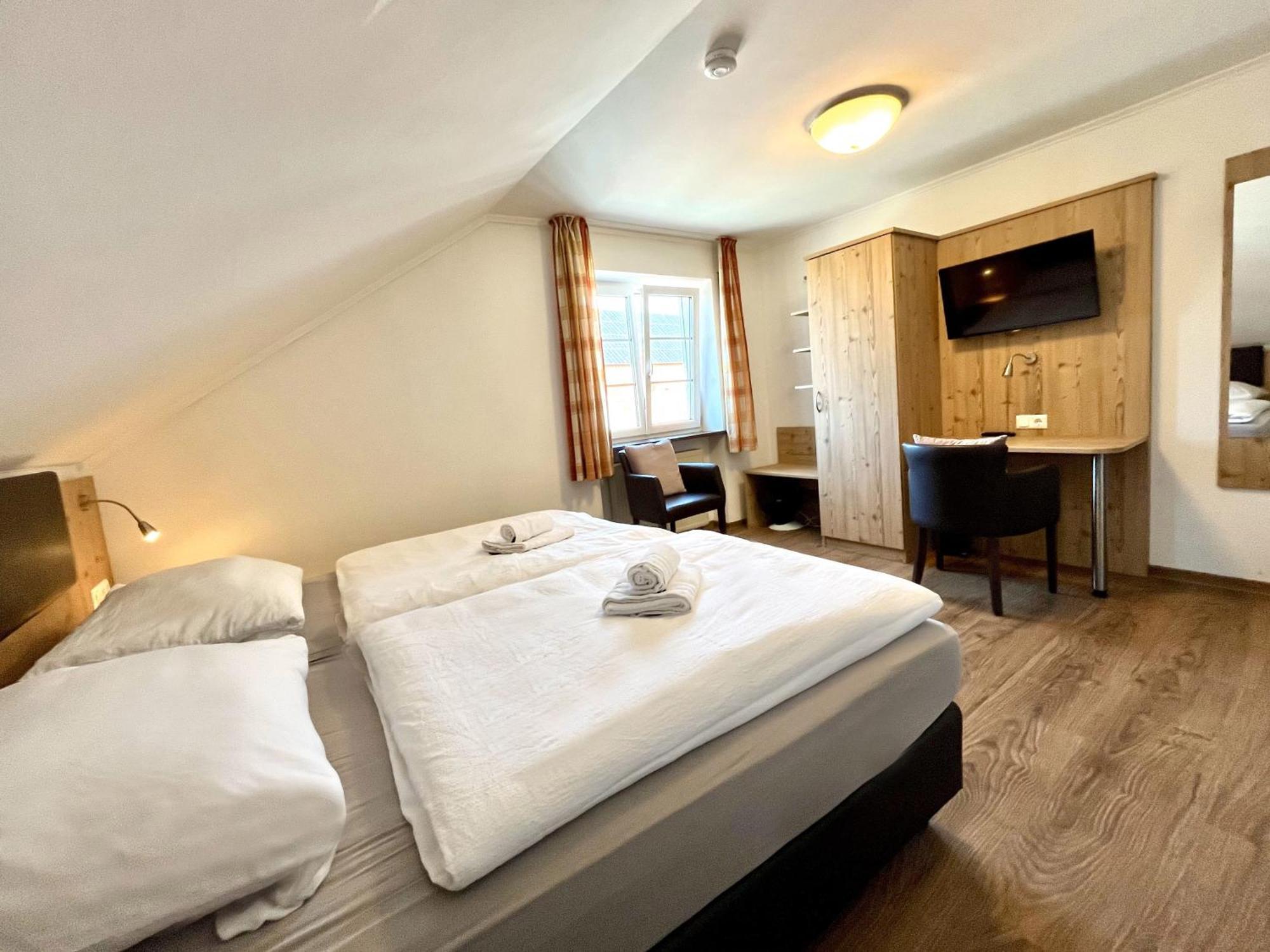 Gastwirtschaft & Hotel Doll Markt Indersdorf Zimmer foto