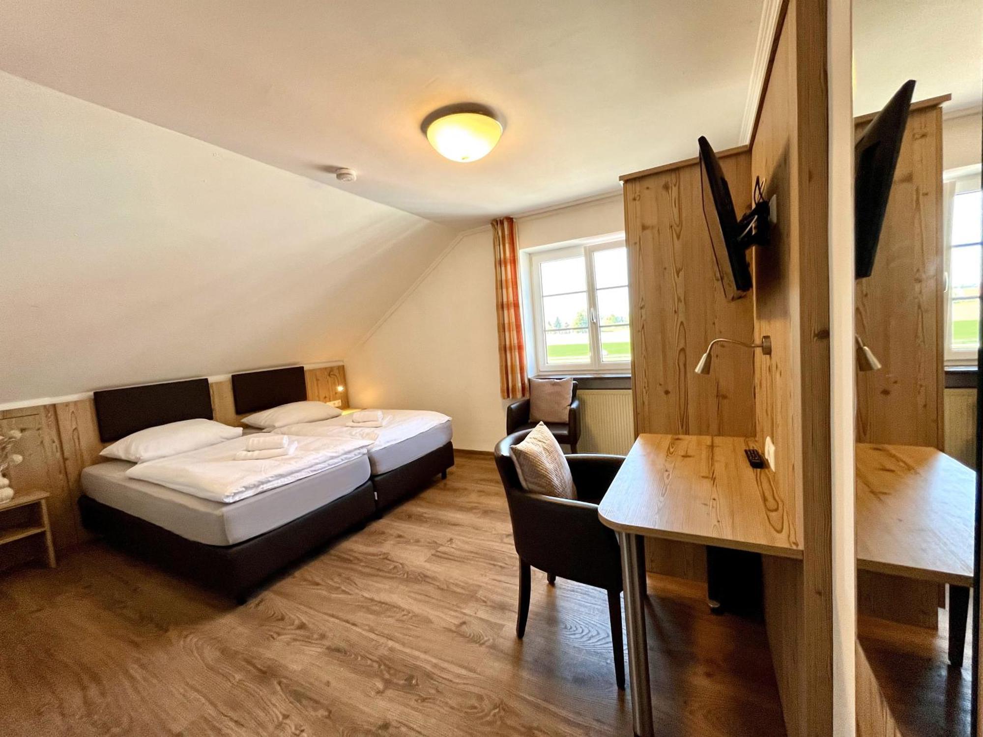 Gastwirtschaft & Hotel Doll Markt Indersdorf Zimmer foto